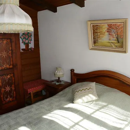 Gigi, Chalet アパート *